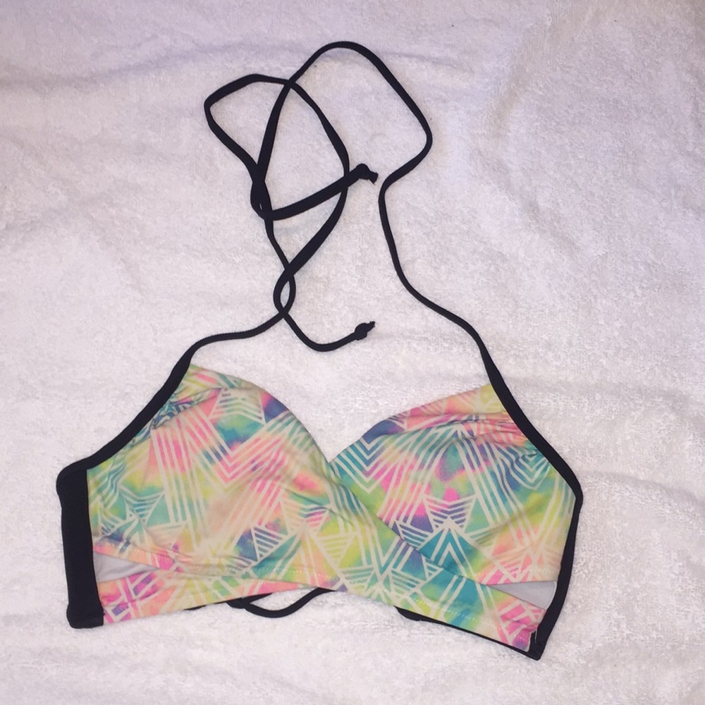 PINK bikini top! 💙